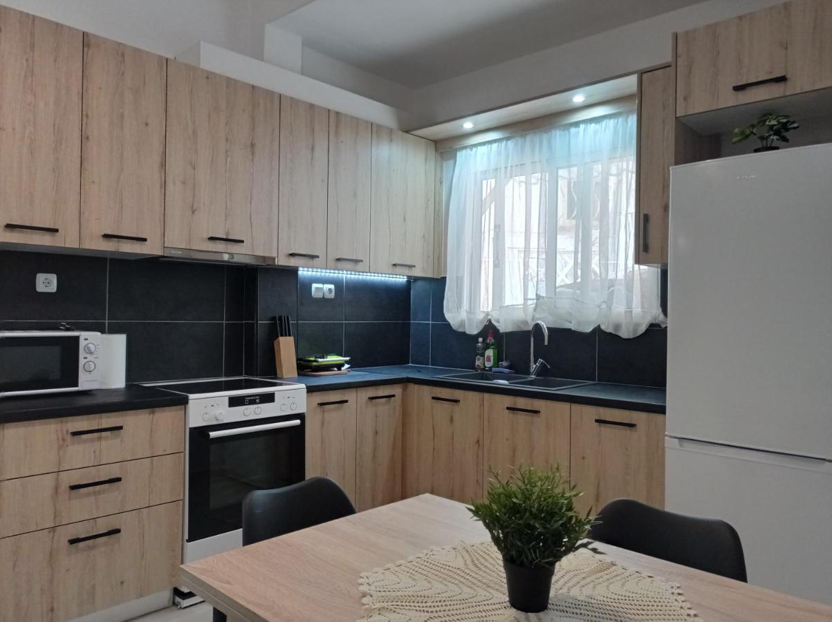 Central Town House 60M2**** Piraeus Luaran gambar