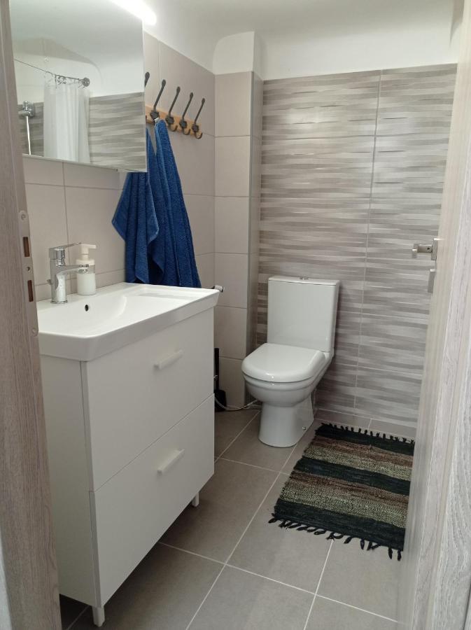 Central Town House 60M2**** Piraeus Luaran gambar